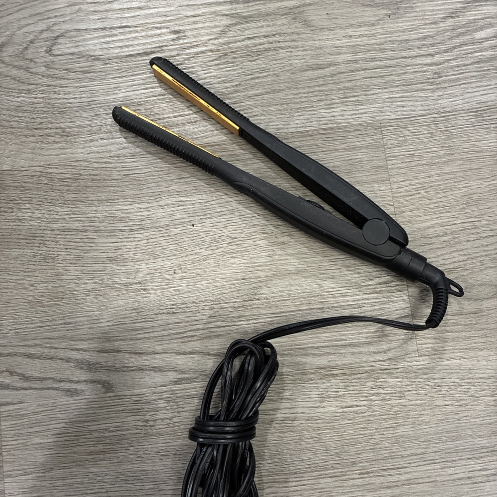Kiss Pencil Pro Styler Ultra-Slim Flat Iron With Swivel Cord Model# K08001 Black